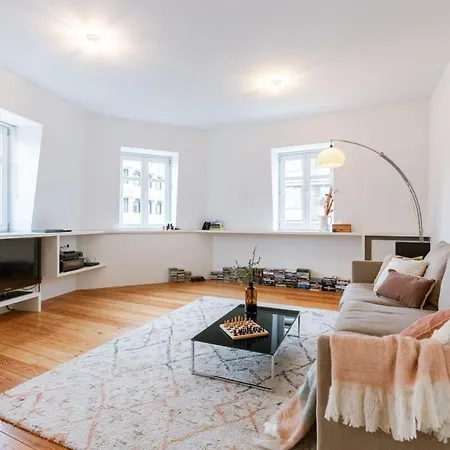 Huswell - 'the Crown' In Appartement *
